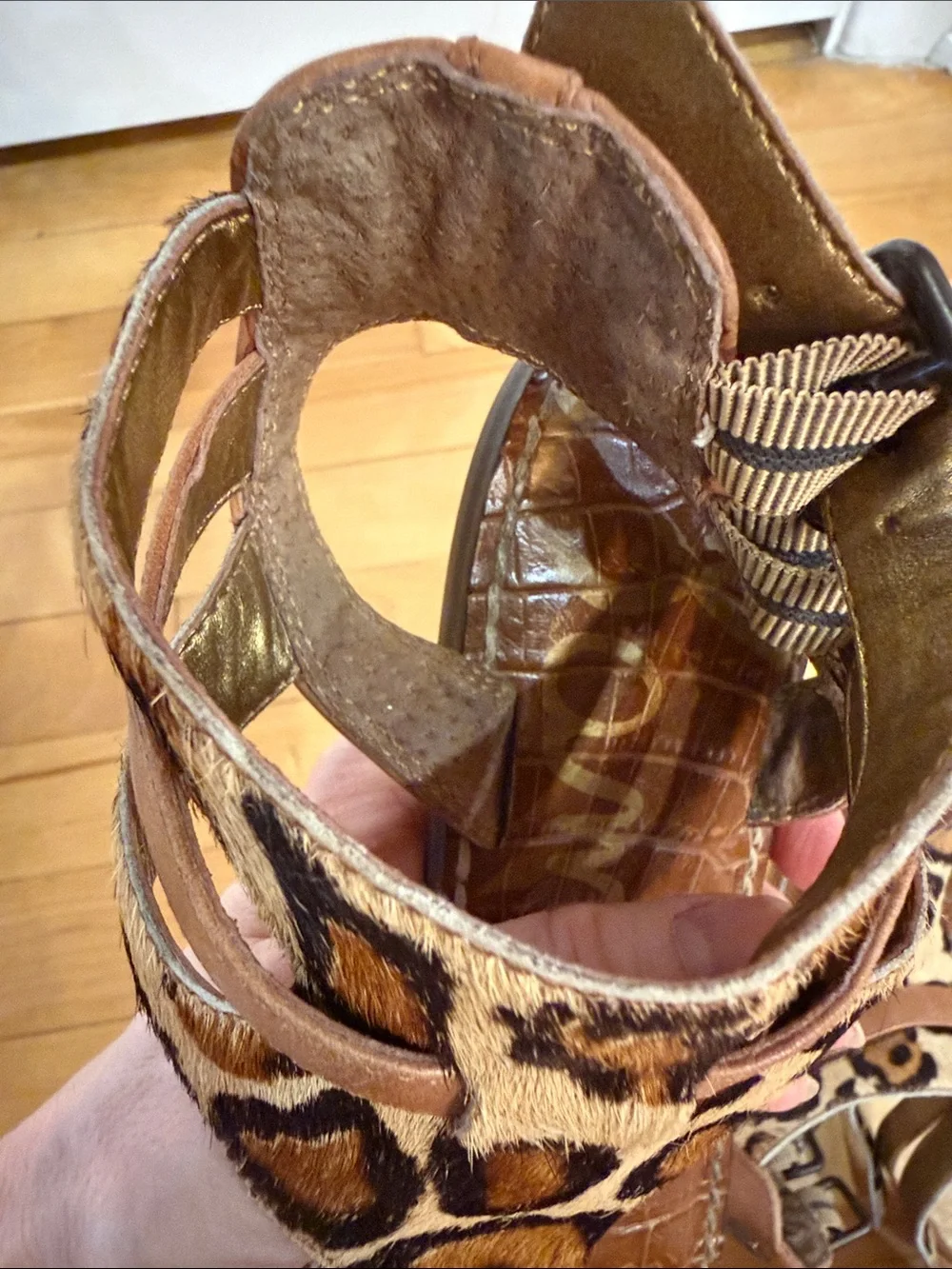 Sam Edelman Leopard Print Brown and Cream Toe-Ring Ankle Strap Sandals - Picture 4 of 15